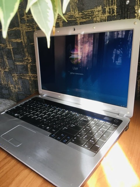 Отзыв на ноутбук Samsung R530