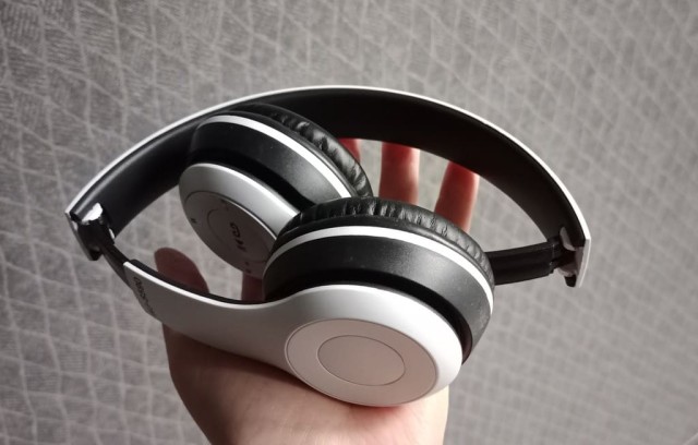 Отзыв на беспроводные наушники Wireless WJ-S590