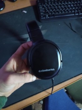 Проводная гарнитура SteelSeries Arctis 1