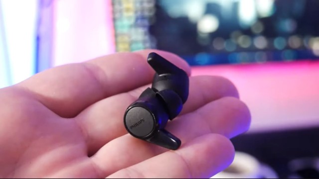 Лучшие бюджетные беспроводные наушники: отзыв на Philips TAT1207