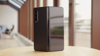 Складной смартфон Samsung Galaxy Z Fold4