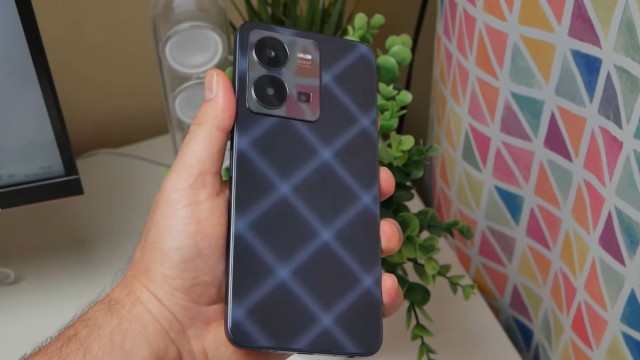 Красивый скромный бюджетный смартфон: отзыв на vivo Y35