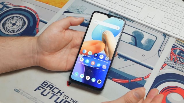 Красивый скромный бюджетный смартфон: отзыв на vivo Y35