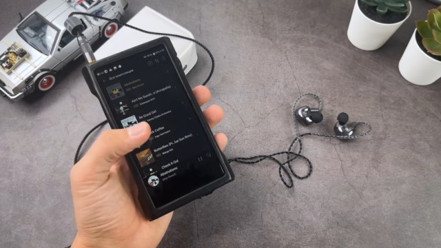 Лучшие внутриканальные наушники за 7000 рублей: TinHiFi T5