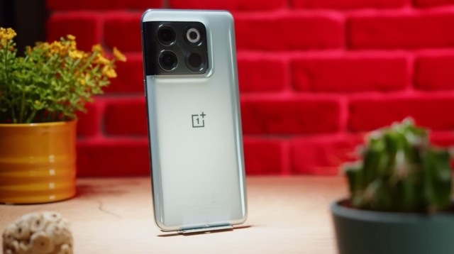 Относительно недорогой, но очень быстрый смартфон: отзыв на OnePlus 10T