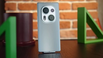 Смартфон TECNO Phantom X2
