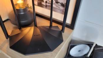Роутер Tenda TX2 Pro