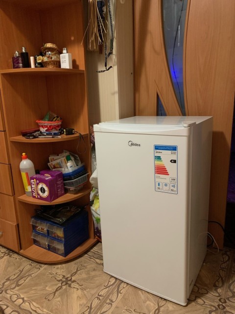 Отличный холодильник для дачного домика: отзыв на Midea MR1080W