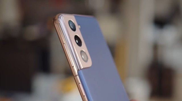 Как ощущает себя флагман 2021 года в 2023? Отзыв на Samsung Galaxy S21
