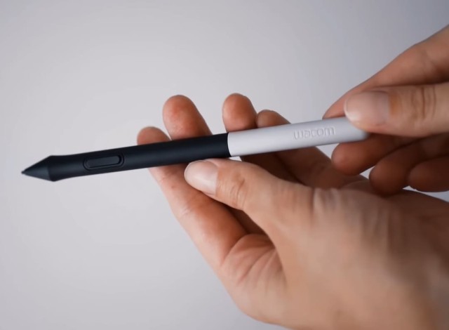 Хороший недорогой графический планшет с экраном: отзыв на Wacom One