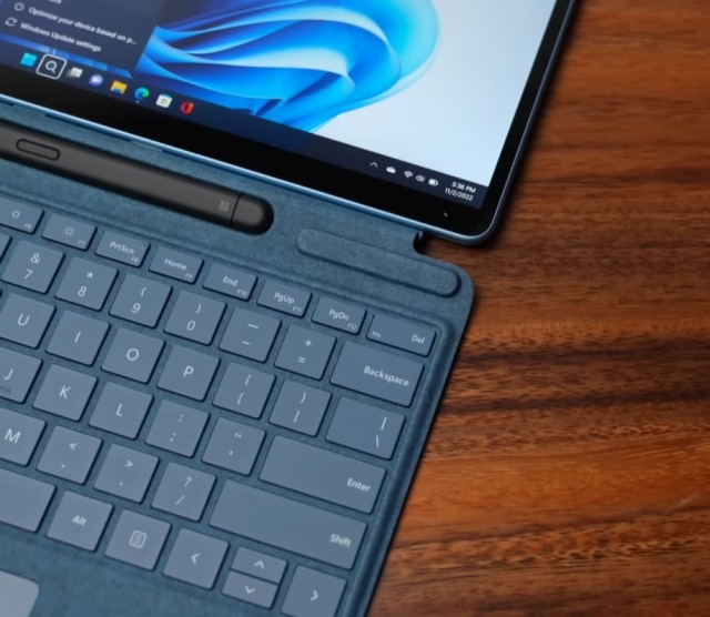 То ли ноутбук, то ли планшет: отзыв на что-то среднее от Microsoft Surface Pro 9