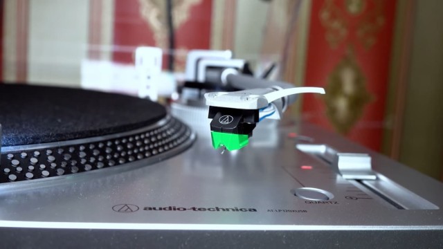 Лучший виниловый проигрыватель: отзыв на Audio-Technica AT-LP120XUSB