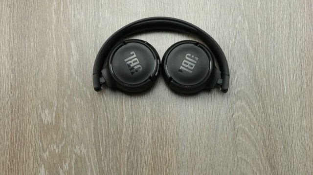 Недорого, качественно, басово: отзыв на JBL Tune 510BT