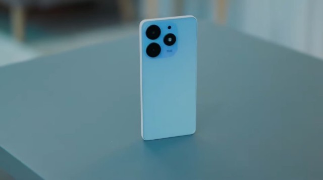 Замечательный смартфон Tecno Spark 10 Pro: плюсы и минусы