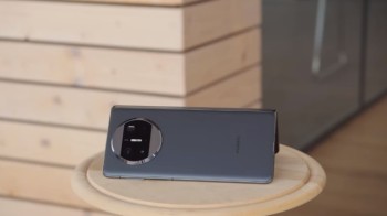 Смартфон Huawei Mate X3