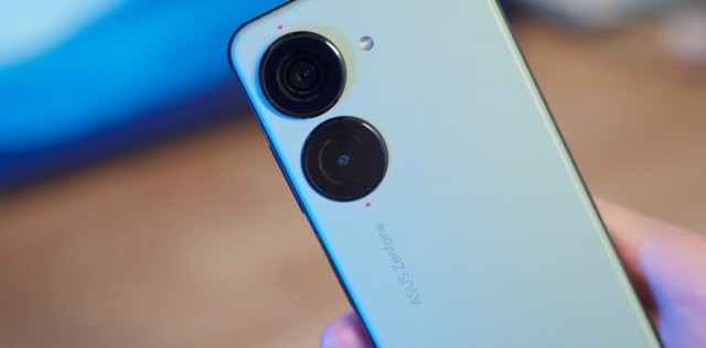 Идеальный смартфон: первый отзыв на компактный Zenfone 10