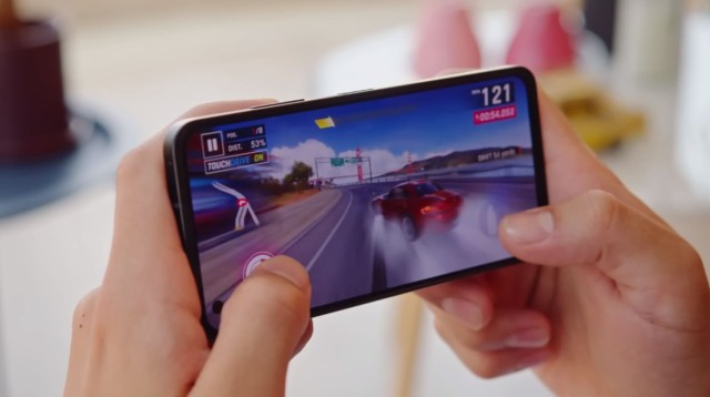 Идеальный смартфон: первый отзыв на компактный Zenfone 10