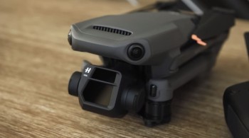 Квадрокоптер DJI Mavic 3