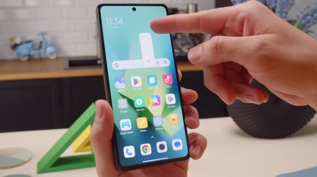 Xiaomi Redmi Note 12 Pro: телефон среднего класса с великолепным дизайном и отличным дисплеем