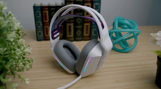 Настоящие геймерские наушники: отзыв на Logitech G733