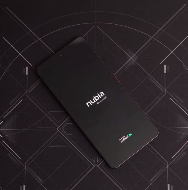Отзыв на ZTE nubia Z50S Pro: Китайская звезда среди флагманов