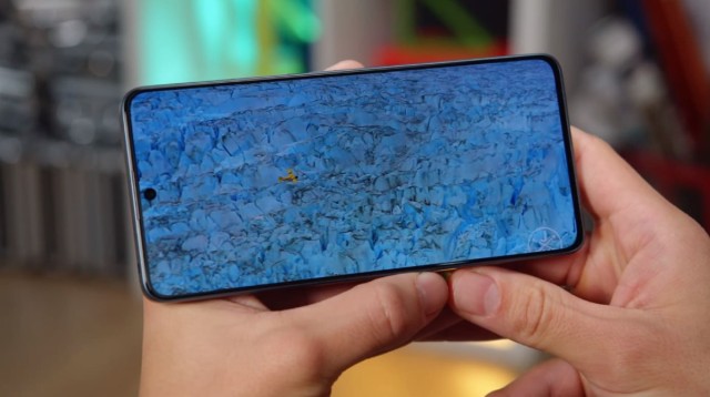 POCO X6: Доступный смартфон с впечатляющим дисплеем