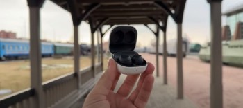 Беспроводные наушники Samsung Buds FE