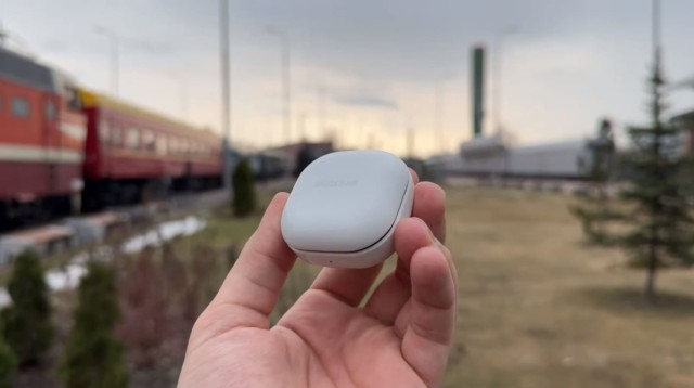 Беспроводные наушники Samsung Buds FE: идеальный выбор для ежедневных поездокк