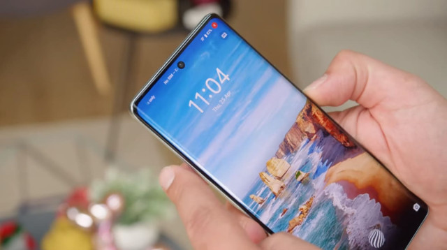 Отзыв на vivo V30: Яркость, Скорость и Качество