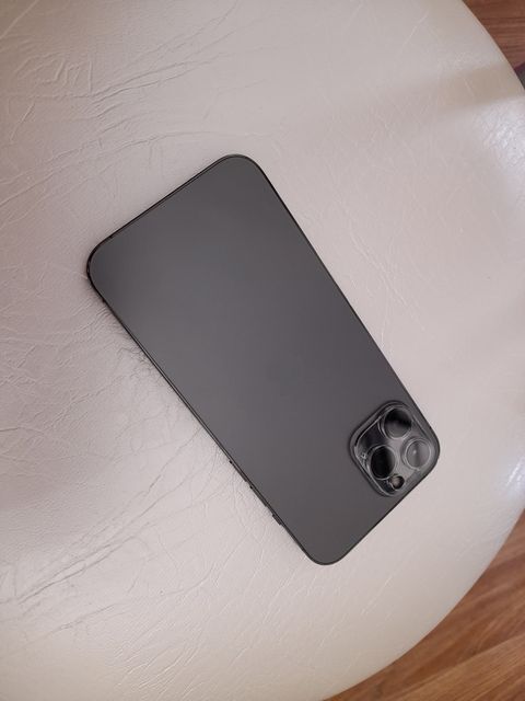 Впечатления об iPhone 12 Pro Max: чем он лучше других смартфонов