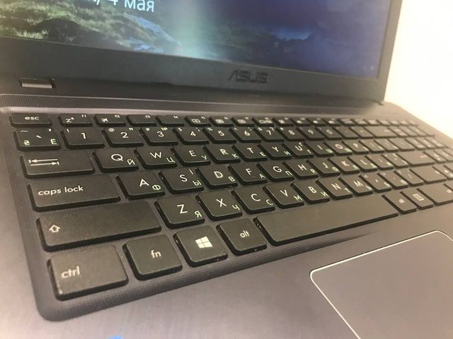 Обзор на ноутбук Asus X43