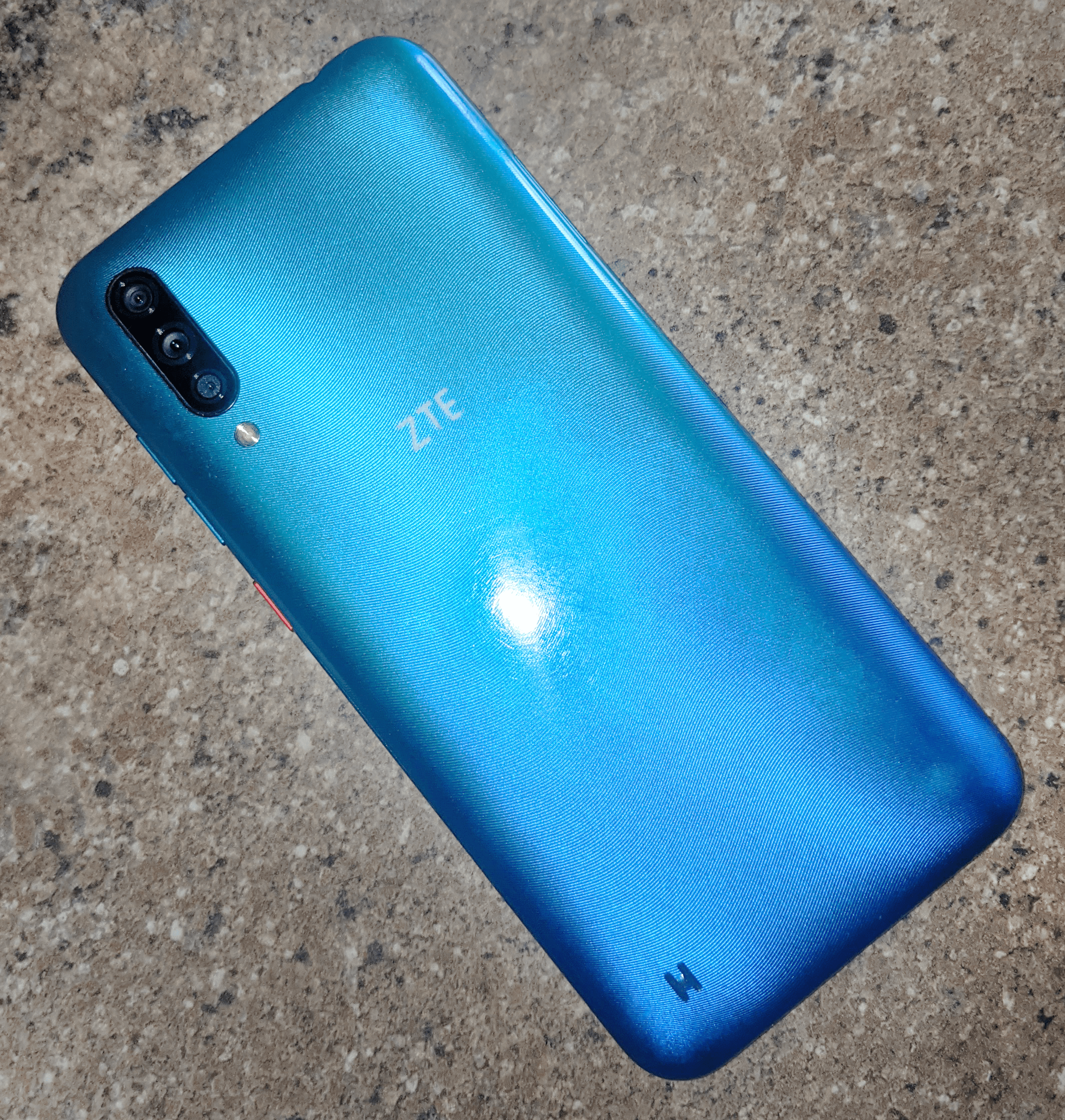 Обзор на ZTE Blade A7 2020