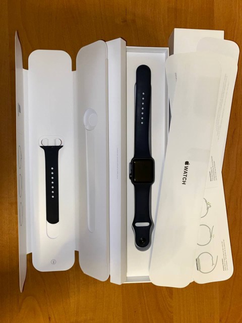 Apple Watch 3 – находка для тех, кто хочет отслеживать количество потраченных калорий, подвижность в течение дня, состояние здоровья в целом