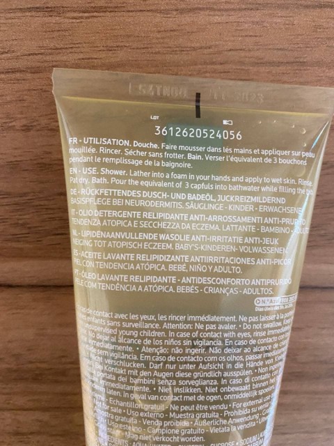 Липидовосстанавливающее масло для душа и ванны La Roche-Posay Lipikar Huile Lavante Relipidante Anti-Irritations 