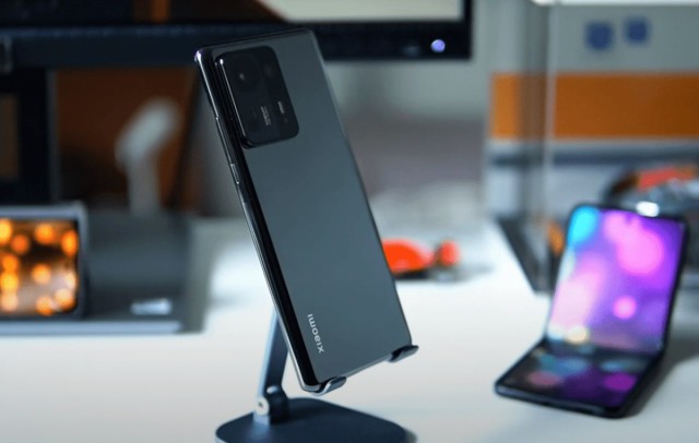 Китайские эксперименты продолжаются: обзор Xiaomi Mi Mix 4