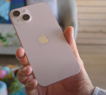 Смартфон Apple iPhone 13