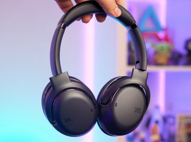 Обзор беспроводных наушников JBL Tour One. JBL без перебора с басом? Так бывает?