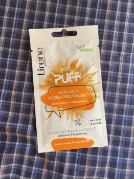 Очищающая отшелушивающая пудра для лица Lirene Sparking Peeling Powder