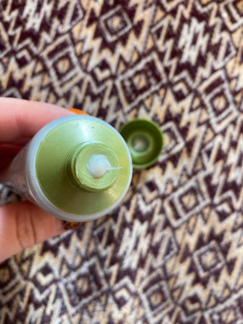 Крем для ног CracKed FeetUO Advanced от Oriflame – хорошее средство для ежедневного ухода за ногами