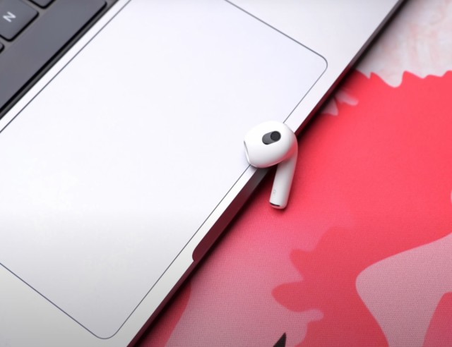 Так ли хороши новые AirPods? Стоит ли покупать Apple AirPods 3?