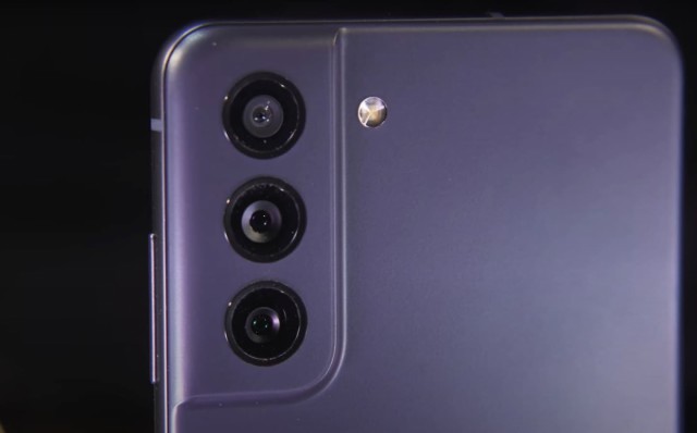 Отзыв на Samsung Galaxy S21 FE: слишком компромиссный фанатский полуфлагман