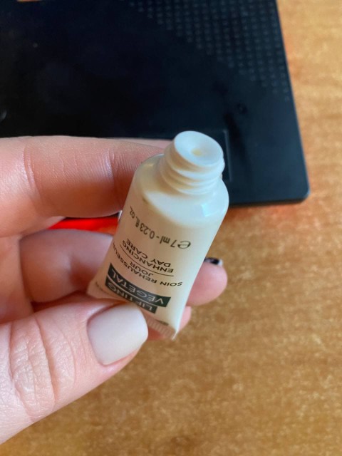 Дневной крем для лица Lifting Vegetal Yves Rocher – результат после первого применения, хорошая эффективность, удобное применение