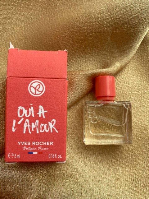 Парфюмированная вода OUI A L`AMOUR от Yves Rocher – приятный и многогранный аромат, удобное распыление, экономичный расход