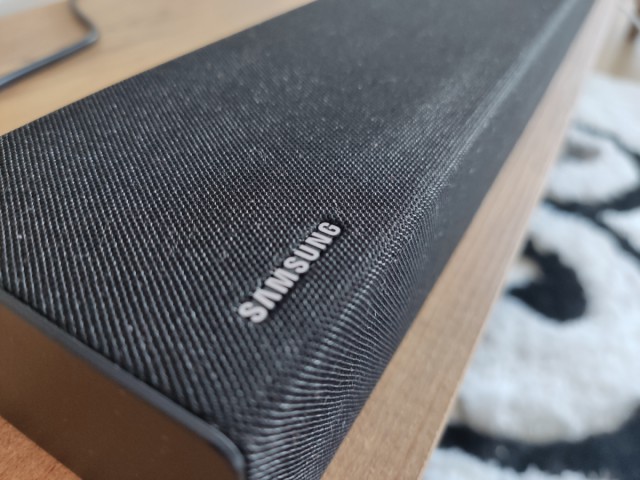 Обзор с живыми фотографиями на саундбар Samsung soundbar A450