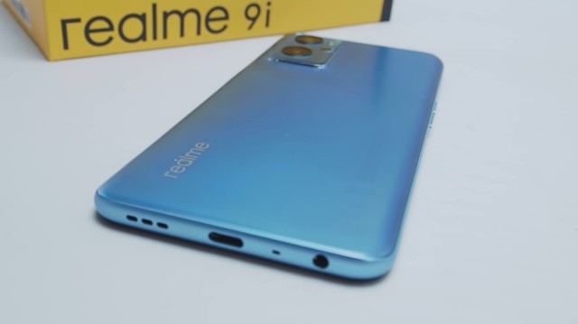 Средненький бюджетник, но купить всё же можно: отзыв на realme 9i
