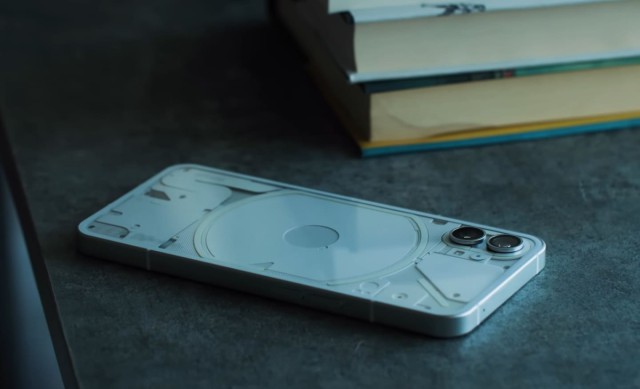 Самый интересный смартфон последних лет: отзыв на Nothing Phone (1)