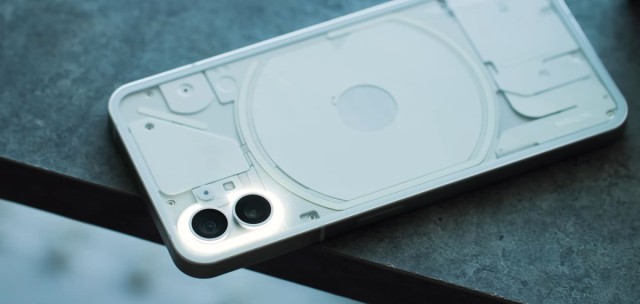 Самый интересный смартфон последних лет: отзыв на Nothing Phone (1)