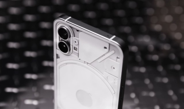 Самый интересный смартфон последних лет: отзыв на Nothing Phone (1)