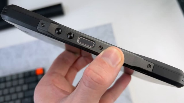 Прочный и навороченный: отзыв на внезапно хороший смартфон DOOGEE V20
